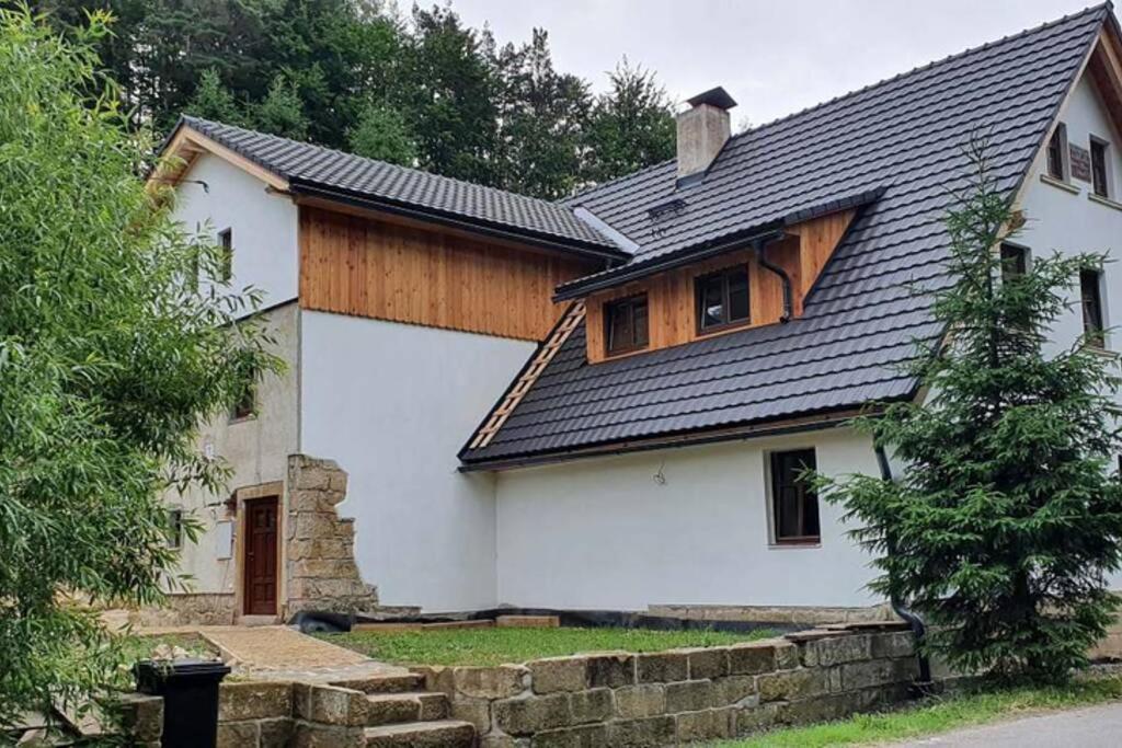 Teplice nad Metují Chalupa Kamenny Vrch Adrspach المظهر الخارجي الصورة